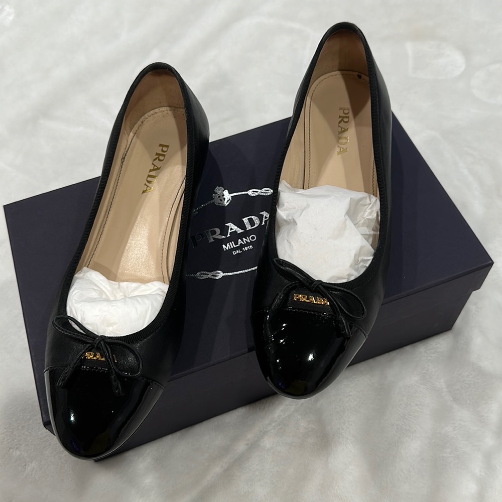 100% authentic PRADA Calzature Donna color NERO size 38.5